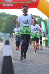 BIB: 1409
                            <button type="button" onclick="openModal(3646781)" class="btn btn-primary btn-sm float-right btn-popup" data-toggle="modal" data-target=".modal-high-quality">
                        <i class="fas fa-shopping-cart"></i> Add to Cart
                    </button>
                                            <button type="button" onclick="isThisMe(3646781, true)" class="btn btn-success btn-sm float-right btn-popup btn-isme hidden" data-toggle="tooltip" data-placement="bottom" title="นี่คือรูปของคุณใช่ไหม คลิกที่นี่เพื่อเอาเข้าอัลบั้ม">
                        <i class="fas fa-plus"></i> Add to album
                    </button>
                    <button type="button" onclick="isThisMe(3646781, false)" class="btn btn-warning btn-sm float-right btn-popup btn-isnotme hidden">
                        <i class="fas fa-ban"></i> Remove from album
                    </button>